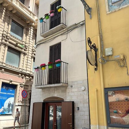 La Palazzina Dei Fiori Villa Bari Luaran gambar