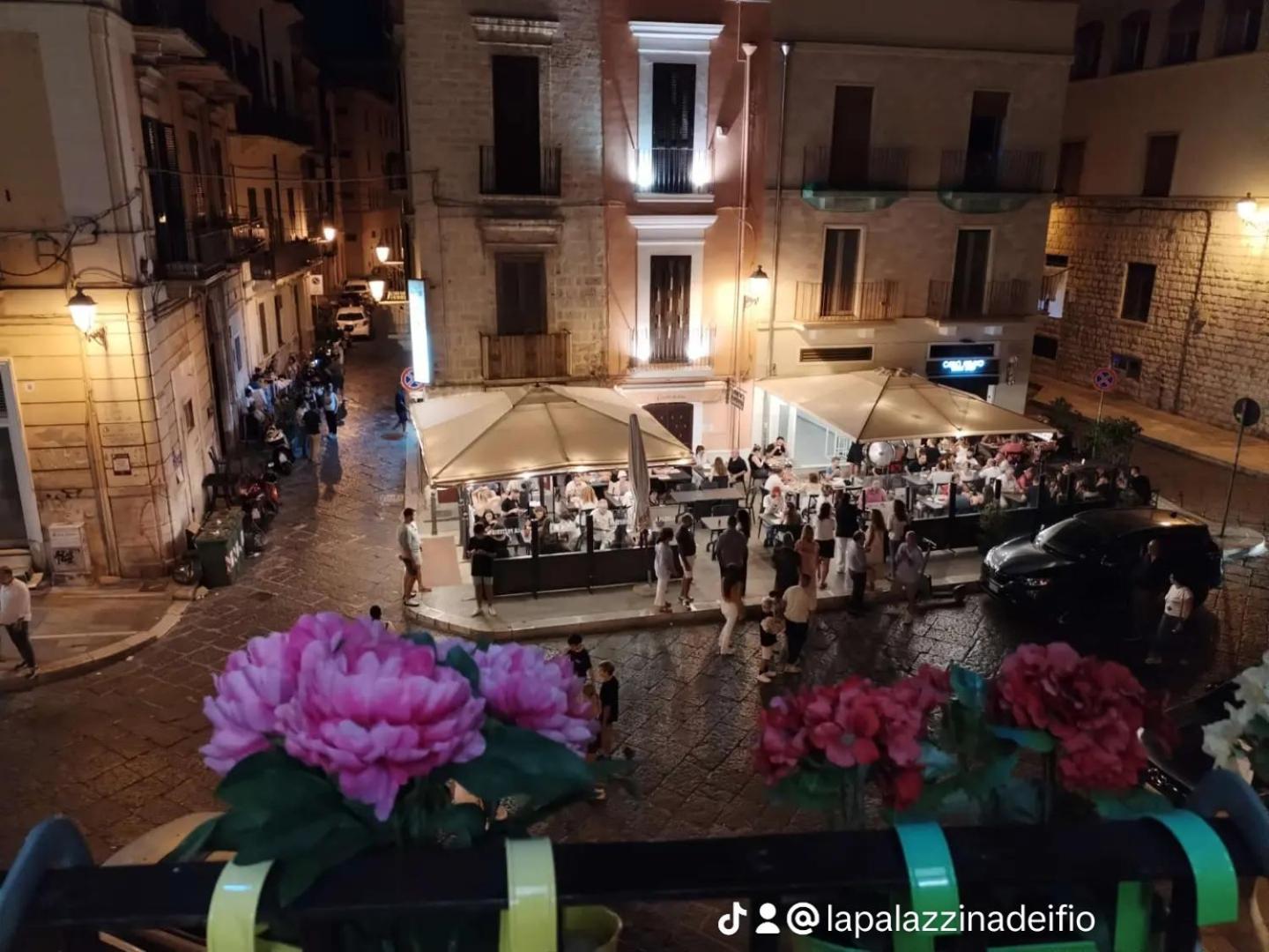 La Palazzina Dei Fiori Villa Bari Luaran gambar