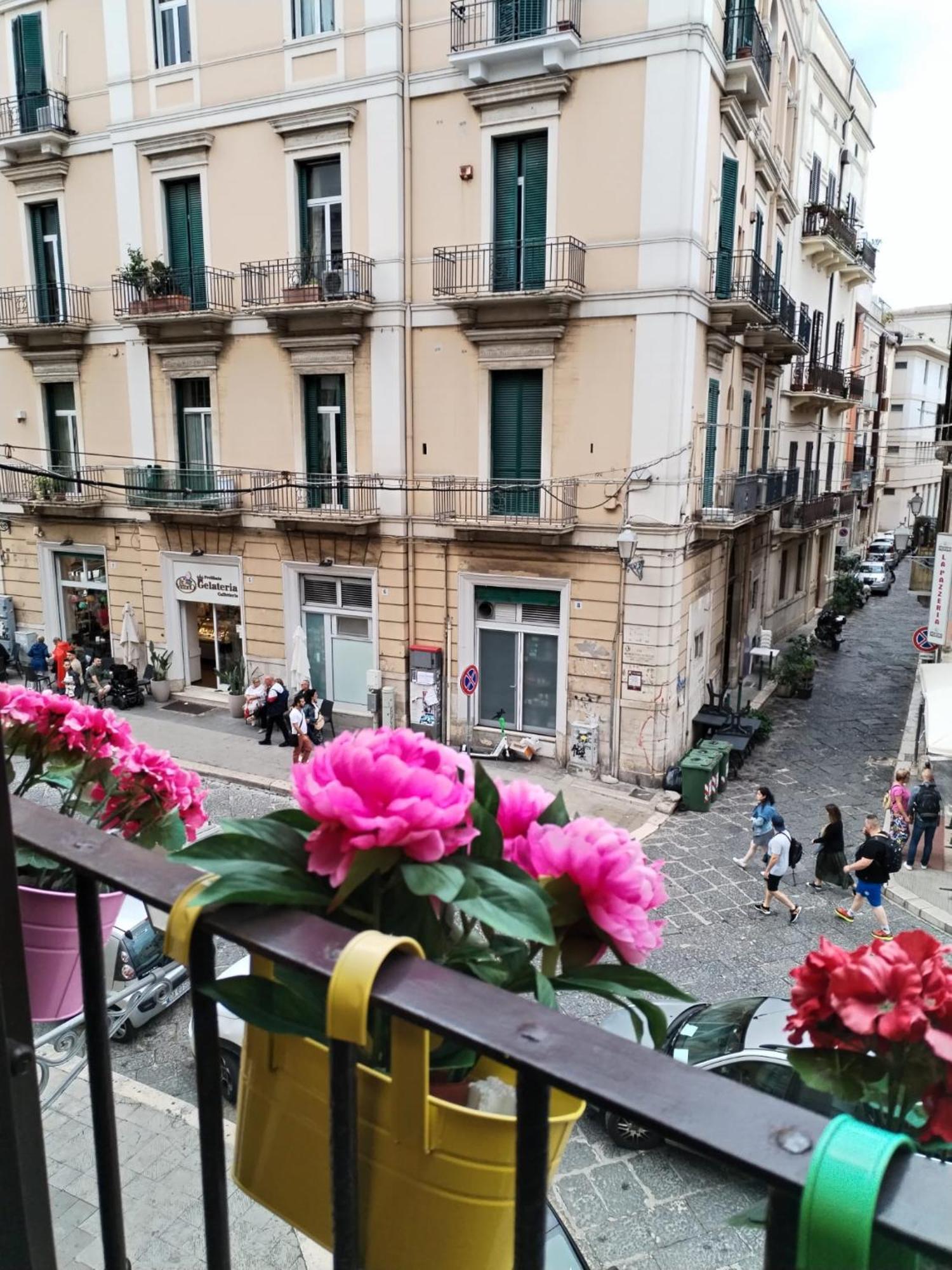 La Palazzina Dei Fiori Villa Bari Luaran gambar